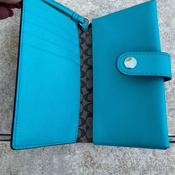 Coach Leather Wristlet - Picture 8 of 9